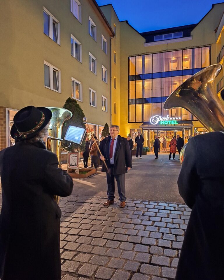 Mehr über den Artikel erfahren Überraschungsständchen für unser langjähriges, unterstützendes Mitglied